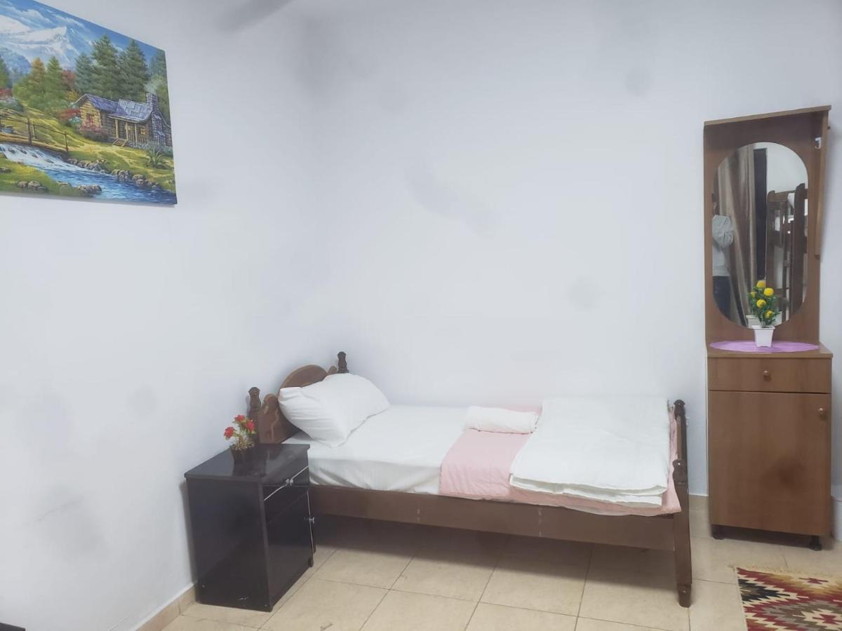 Hostel Split Rock Tiranë Eksteriør bilde
