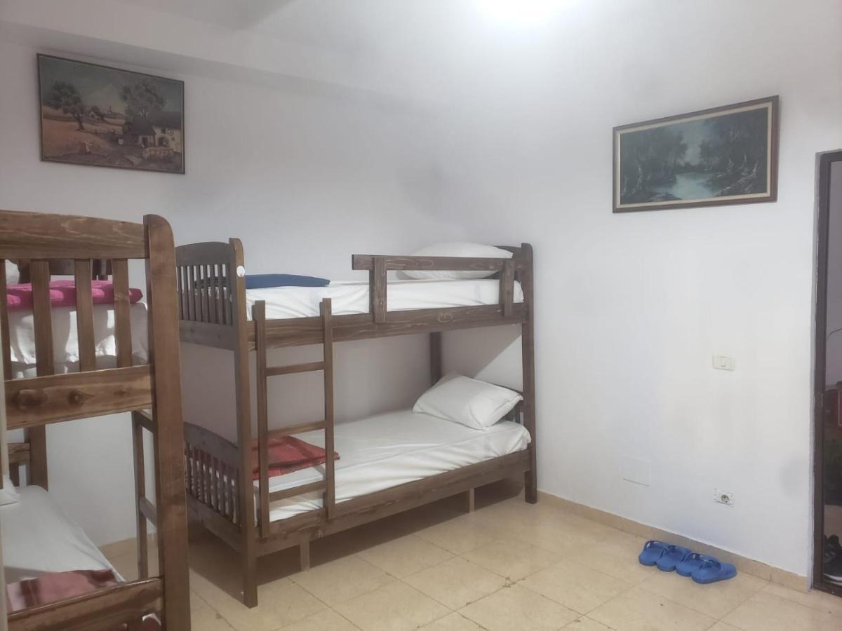 Hostel Split Rock Tiranë Eksteriør bilde