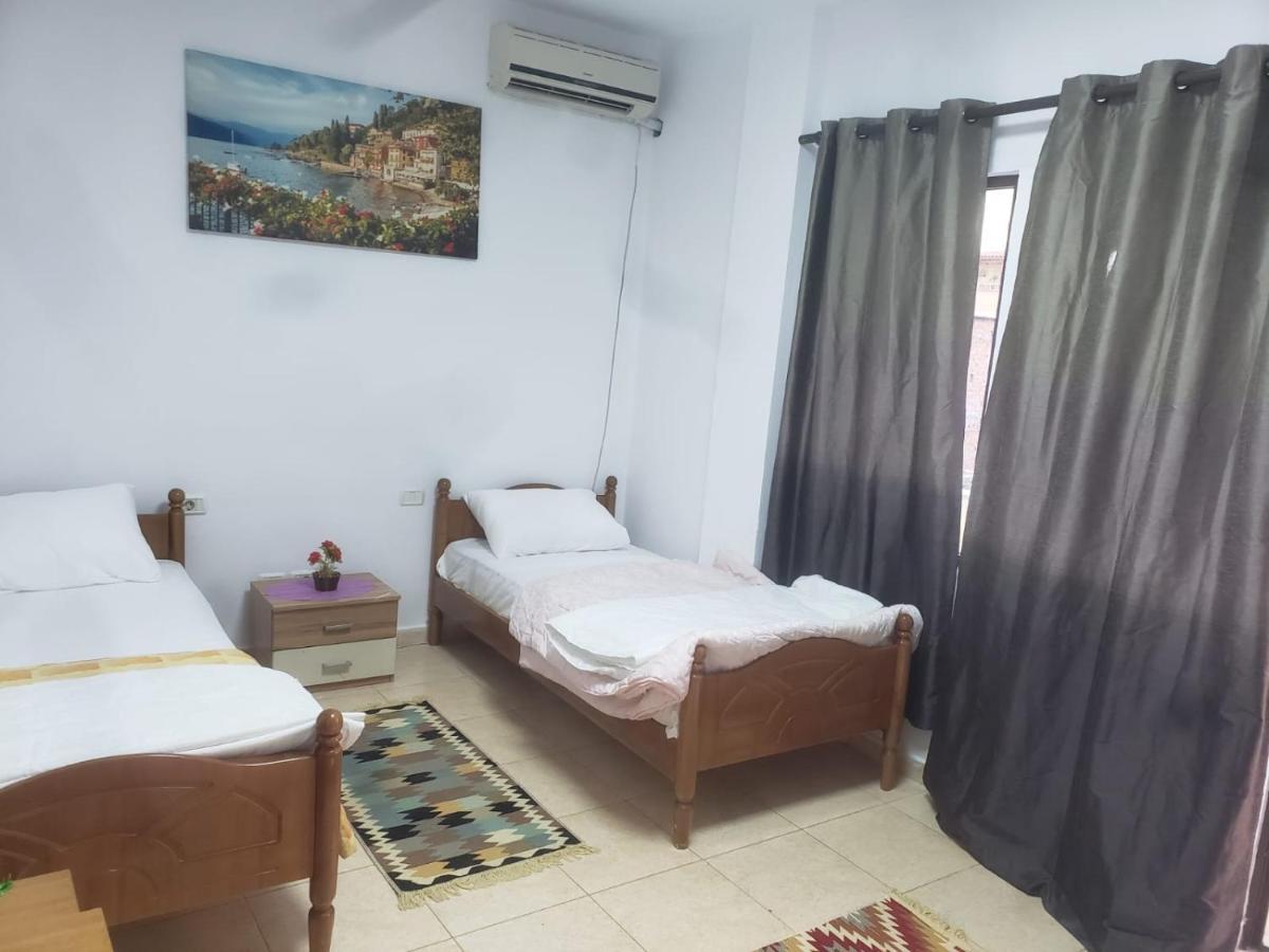Hostel Split Rock Tiranë Eksteriør bilde