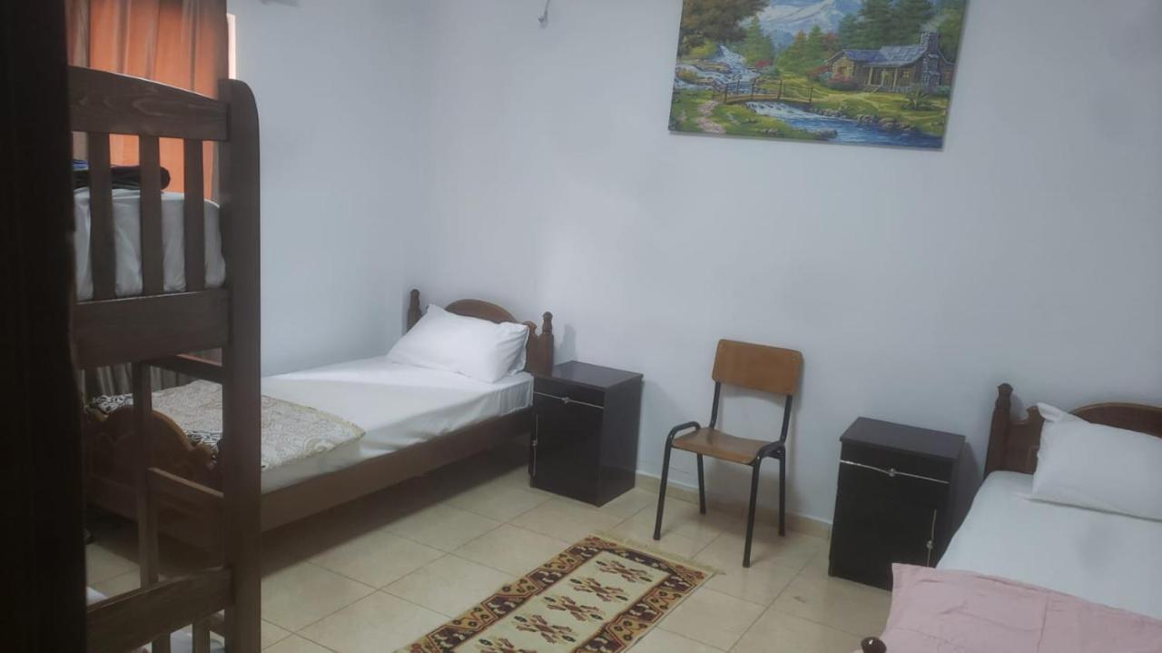 Hostel Split Rock Tiranë Eksteriør bilde