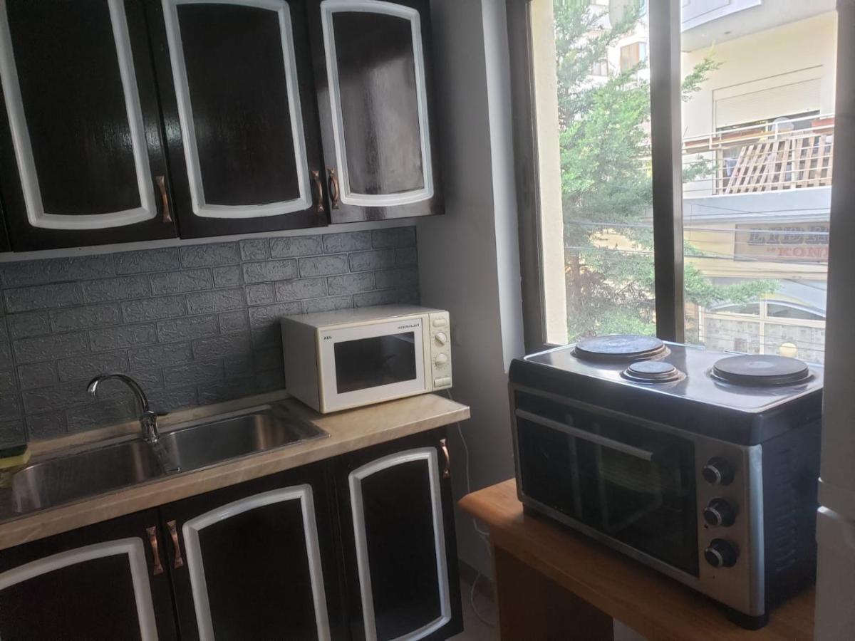 Hostel Split Rock Tiranë Eksteriør bilde